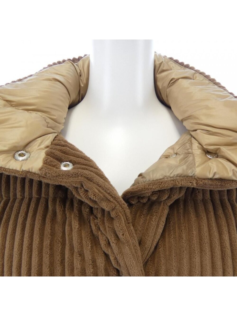 Moncler Daos Down Jacket View 6
